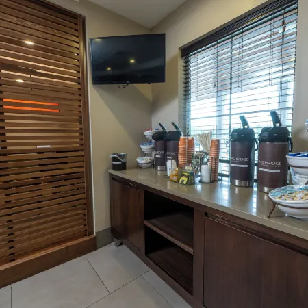 Country Inn & Suites by Radisson, Lake George Queensbury, NY