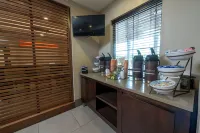 Country Inn & Suites by Radisson, Lake George Queensbury, NY - breakfast