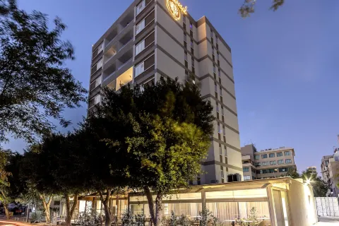 Almond Business Hotel