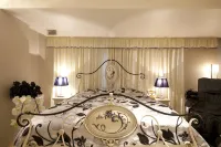 V Hotel (Adult Only)