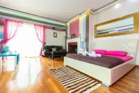 La Terra Nostra Hotels in Corinth