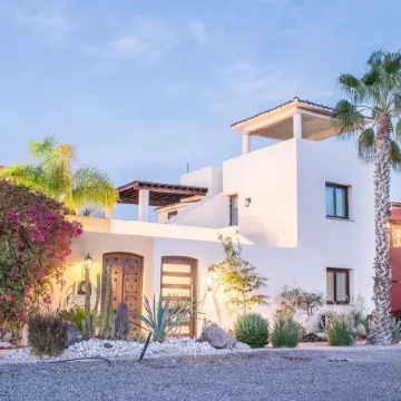 Casa Del Gallo 2 Br by Casago