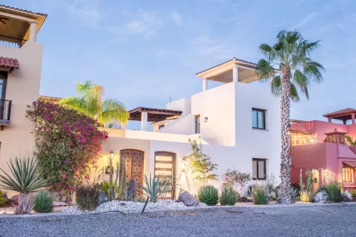 Casa Del Gallo 2 Br by Casago