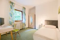 Hotel Hopener Wald ,Self Check IN Hotels in Diepholz