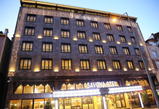 3. 사보나 오텔..