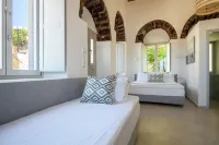 Castle Mansions Hotels in Naxos