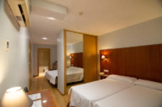 Hotel Hispania โรงแรมใน