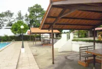 Hotel Plaza - Pools