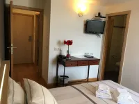 Auberge Saint-Martin Hotels in Gedinne