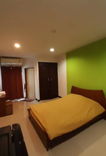 ห้องสแตนดาร์ด เตียงใหญ่ 1 เตียง