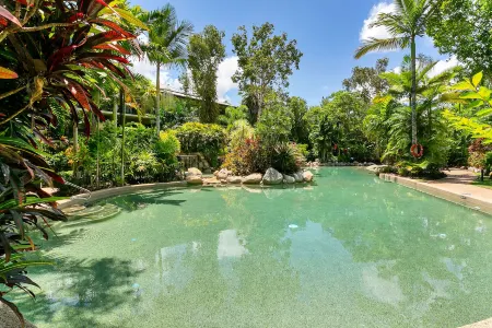 Trinity Links Resort Отели в г. Уори