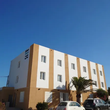 Hostal Lago Playa II