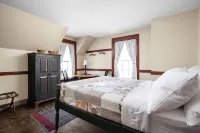 Artists Colony Hotels in Brown County