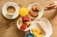 Ibis Recife Aeroporto - breakfast