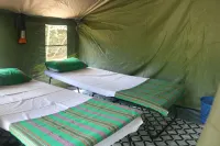 Dev's Campground Hotels in Монерагала