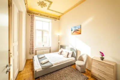 Mosaic Center Apartments