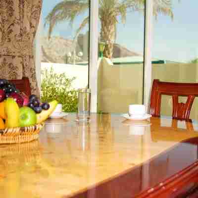 綠色穆巴札拉小木屋 Dining/Meeting Rooms