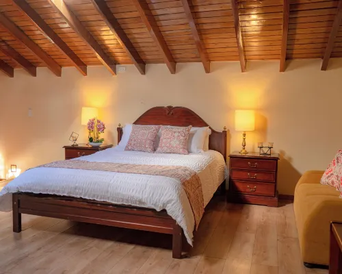 Rincón Familiar Hostel Boutique Hotels near Viewpoint El Panecillo