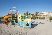 Grand Blue Beach Hotel - per famiglie