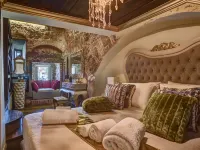 Solar Antigo Luxury Coimbra Hotels in Se Nova