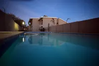 Regent Select Hotel - Pools