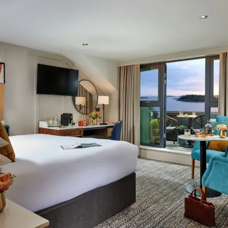 Westport Coast Hotel