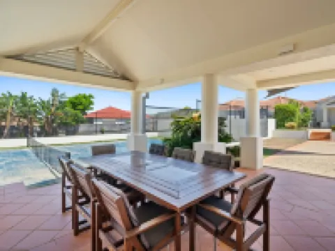The Cove Yamba Hotels in Yamba