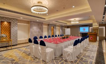 Hotel Deep Clarks Inn Lucknow