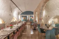 Palazzo Indelli Hotels in Area Produttiva