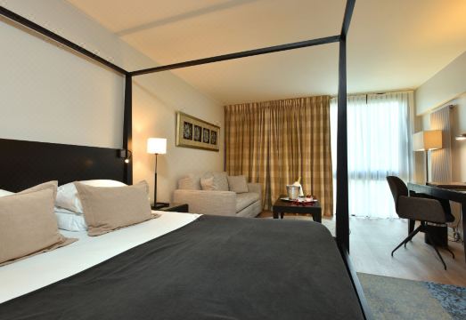 5. 마틴스 샤토 뒤..