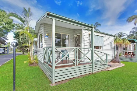 Jacaranda Holiday Park Отели в г. Dunbogan