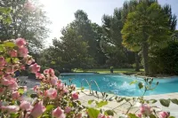 La Roseraie Hôtel Restaurant Hoteles en Auriac-du-Périgord