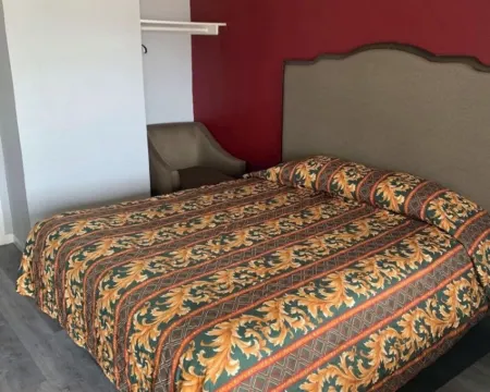 Hi Rise Motel Hotels in Lynwood