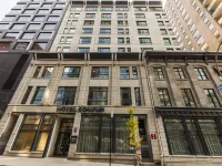 Le Dauphin Montréal Centre-Ville โรงแรมใกล้สถานีกลางเมืองมอนทรีออล