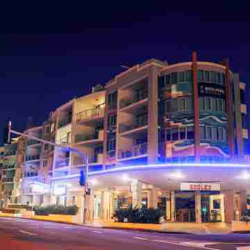 Grand Palais Boolarong Beachside Apartments Hotel Exterior