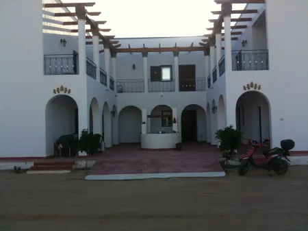 Jlidi Residence Отели в г. Beni Maaguel