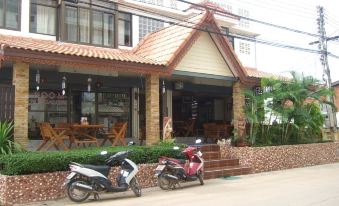 TR Guesthouse