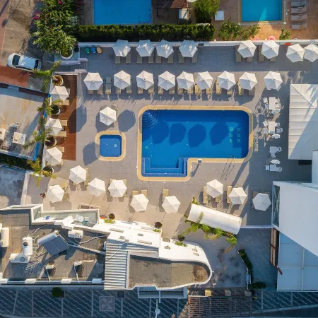 Protaras Plaza Hotel