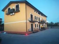 I Colori Dell'Etna Hôtels à : Aci Sant'Antonio