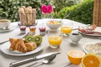 Hôtel Château Cléry Hotels in Isques