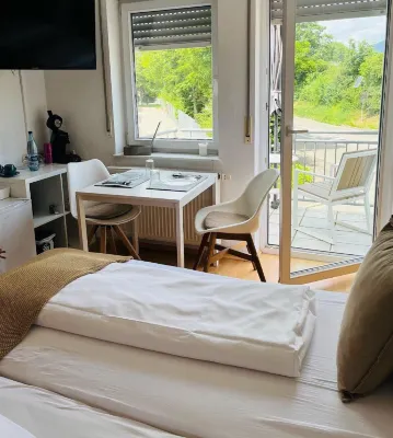 Am Landhaus - Gästezimmer Các khách sạn ở Knoringen