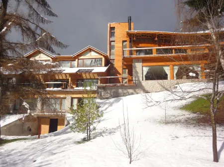 Ruca Kuyen Golf & Resort Отели в г. Лос Лагос