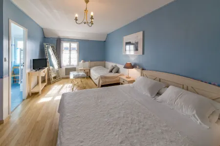 La Clé des Champs des Abers Отели в г. Порсподе