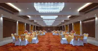 Royale Sarovar Portico Agra - breakfast