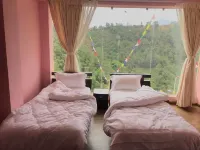 Lala Palace Resort Hotels in Dhunkharka