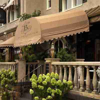 Bernards Inn Hotel Exterior