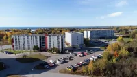 Residence & Conference Centre - North Bay - parking