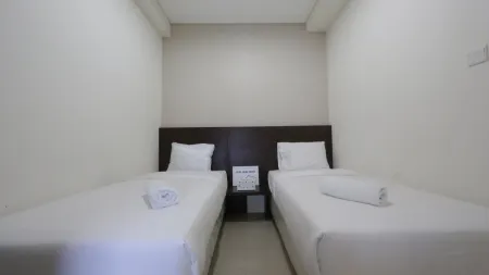 Clean and Cozy 2Br Apartment @ Parahyangan Residence