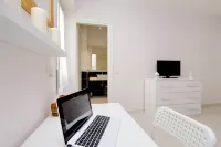 Roman Holiday Charming