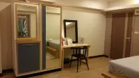 Woodroof Residence Rangsit Hotel di Pathum Thani